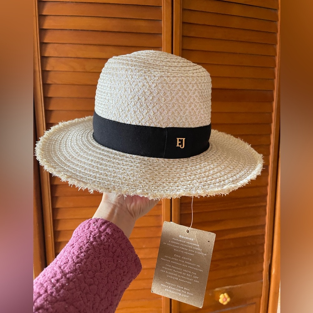 Eric Javits Look Again Packable Squishee Fedora Sun Hat cream Black Band